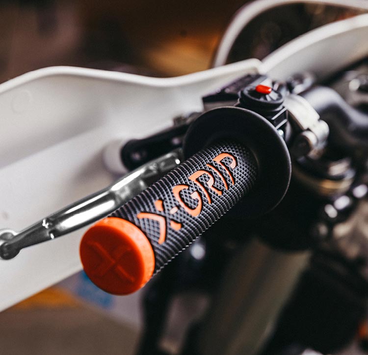 X_GRIP, partenaire de Créations MX Factory. Boutique en ligne de pièces et accessoires pour motos et quads