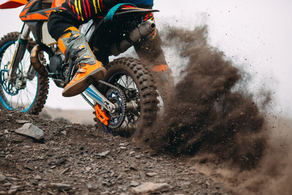 Comment bien régler ton amortisseur arrière en motocross et enduro ? Conseils, réglages & huiles - Creations Mx Factory Comment bien régler ton amortisseur arrière en motocross et enduro ? Conseils, réglages & huiles