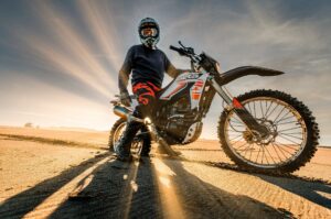 Kit Nettoyage Moto Complet | Grattoir + MOTOREX + Chiffon Offert