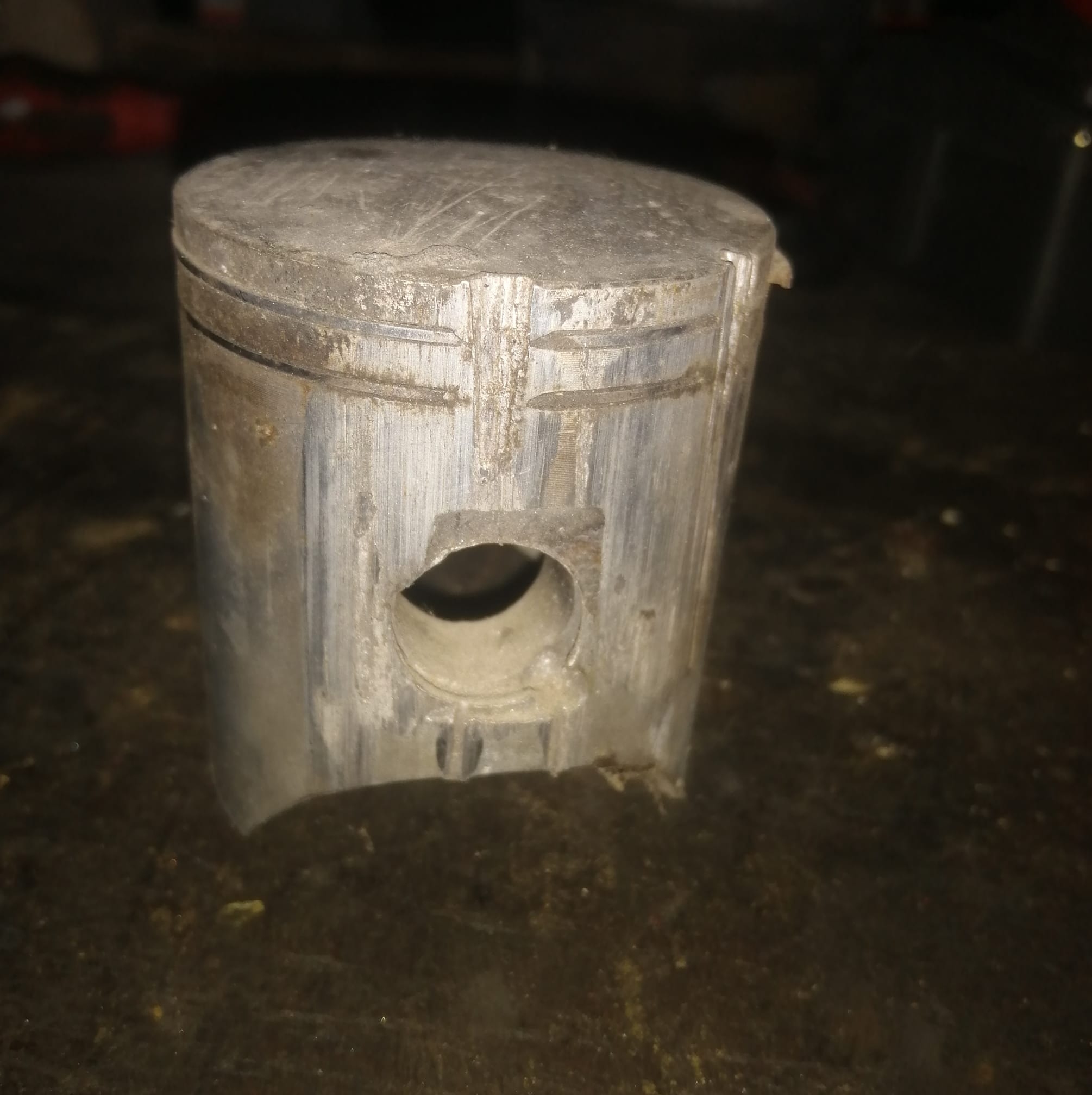 Piston serré sur moteur 125 deux temps