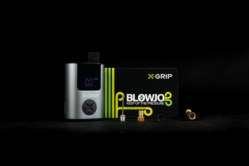 mini-pompe-air-x-grip-blowjob.jpg - Creations Mx Factory Mini pompe à air X-GRIP BLOWJOB compacte avec batterie 600 mAh pour gonflage pneus moto