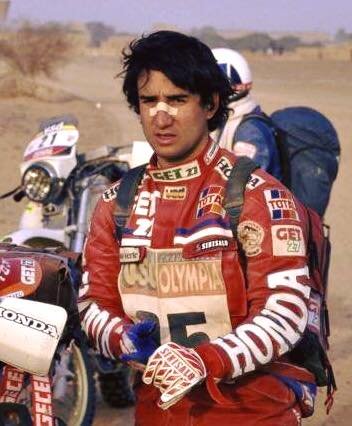 Cyril Neveu | Vainqueur légendaire du Paris-Dakar - Creations Mx Factory Stéphane Peterhansel, multiple vainqueur du Rallye Dakar en moto et auto