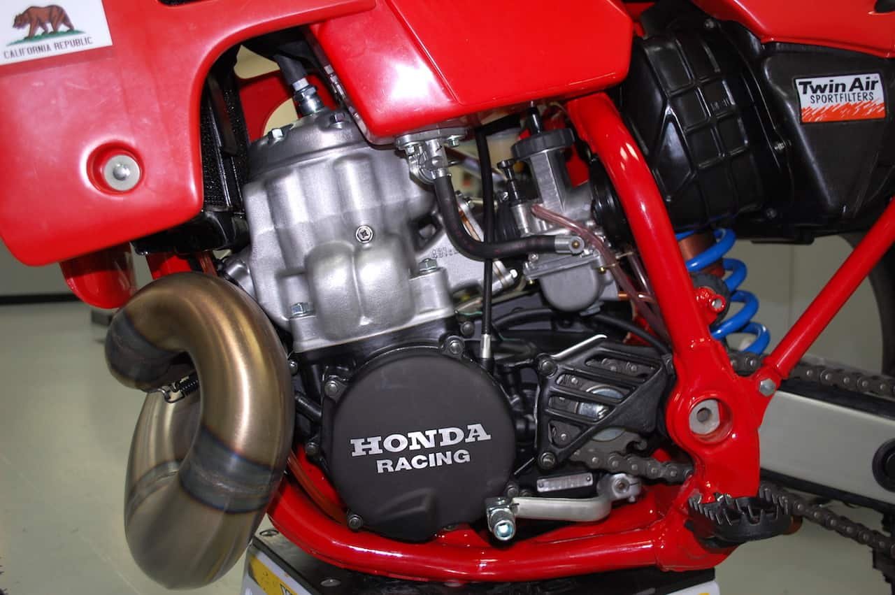 Honda CR 500R – Légende du Motocross 2 Temps (1984–2001)Honda CR 500R – Légende du Motocross 2 Temps (1984–2001) - Creations Mx Factory Honda CR 500R motocross 2 temps légende machine cross 1984 2001